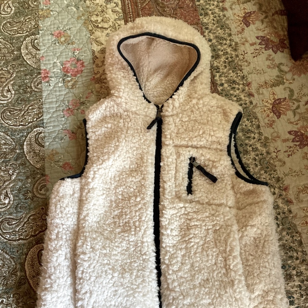 Weatherproof Vintage Ivory with Blue Trim Polyester Comfy Hooded Zip-Up Vest